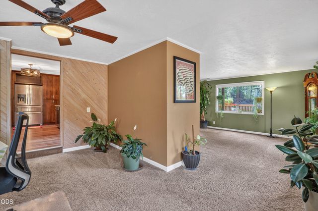 5003 Rogue River, Eagle Point, OR 97524