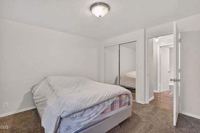 5003 Rogue River, Eagle Point, OR 97524