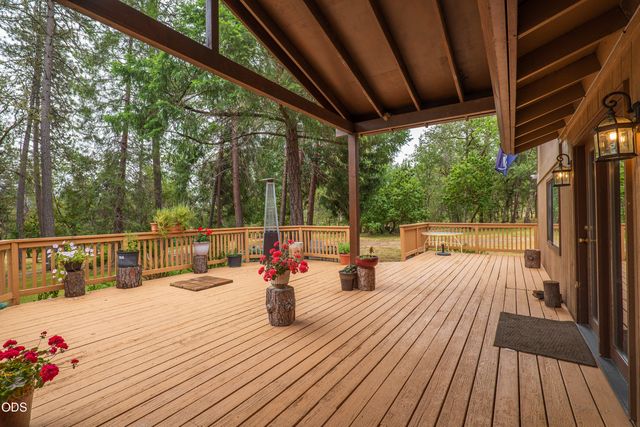 5003 Rogue River, Eagle Point, OR 97524