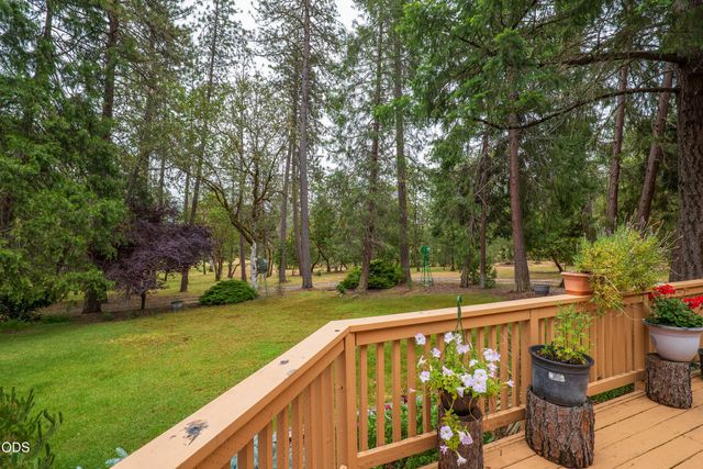 5003 Rogue River, Eagle Point, OR 97524
