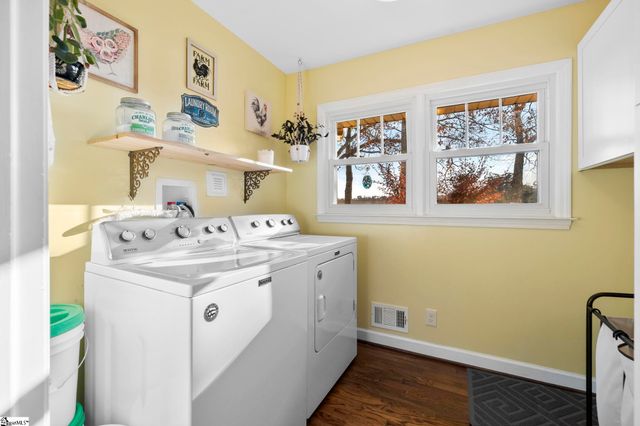 661 Cooley Road, Gray Court, SC 29645