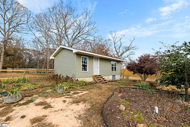 661 Cooley Road, Gray Court, SC 29645