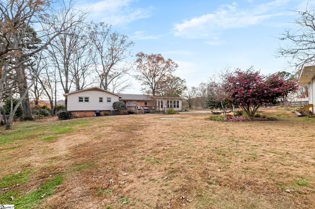 661 Cooley Road, Gray Court, SC 29645