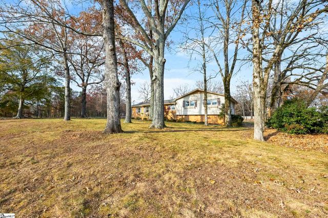 661 Cooley Road, Gray Court, SC 29645