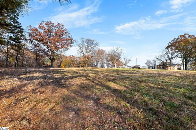 661 Cooley Road, Gray Court, SC 29645