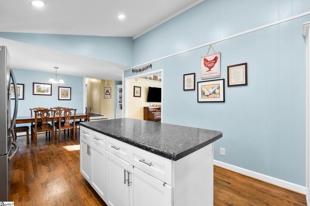 661 Cooley Road, Gray Court, SC 29645