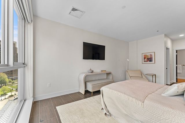 99-105 Broad St 8B, Boston, MA 02110