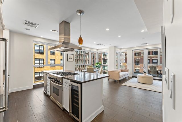 99-105 Broad St 8B, Boston, MA 02110