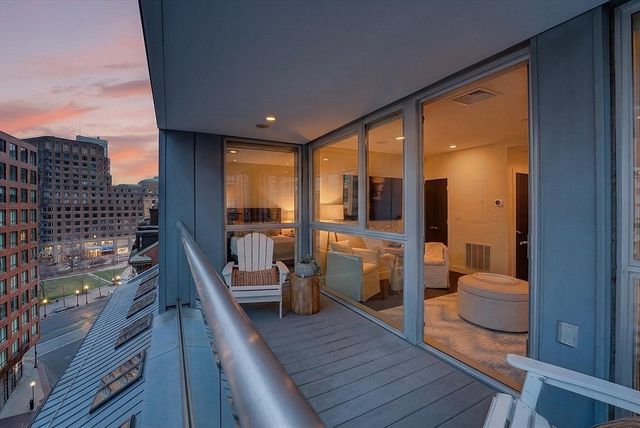 99-105 Broad St 8B, Boston, MA 02110