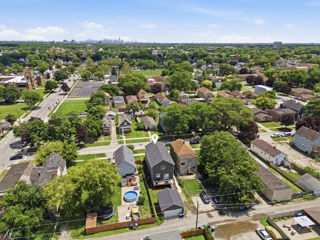 612 S 13th Avenue, Maywood, IL 60153