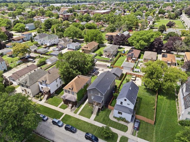 612 S 13th Avenue, Maywood, IL 60153