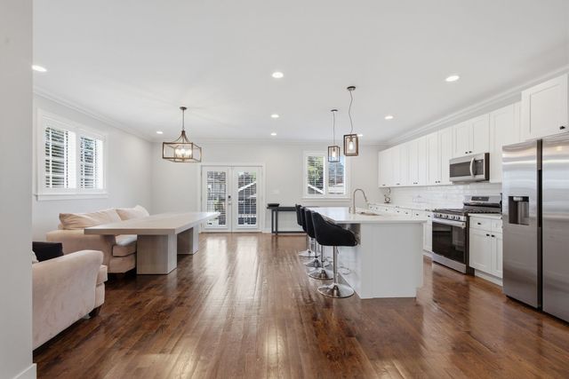 612 S 13th Avenue, Maywood, IL 60153