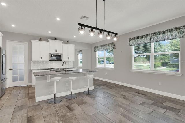 15975 MARINA BAY DRIVE, Winter Garden, FL 34787