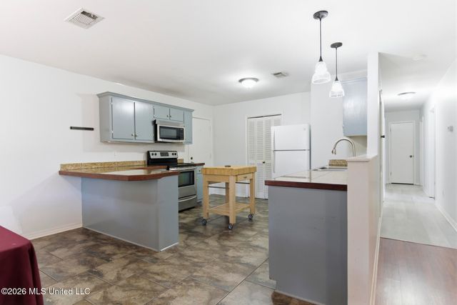 2310 Farrell Circle, Gulfport, MS 39507