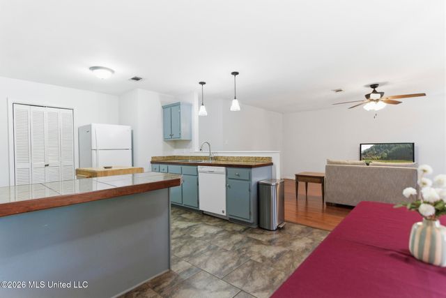2310 Farrell Circle, Gulfport, MS 39507