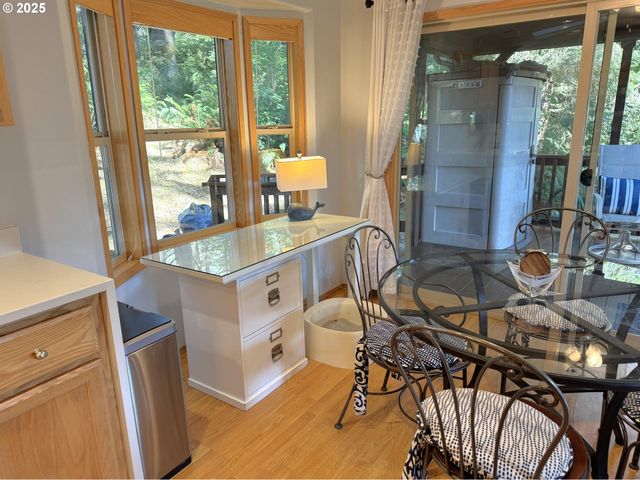 19921 WHALESHEAD Rd EL1, Brookings, OR 97415