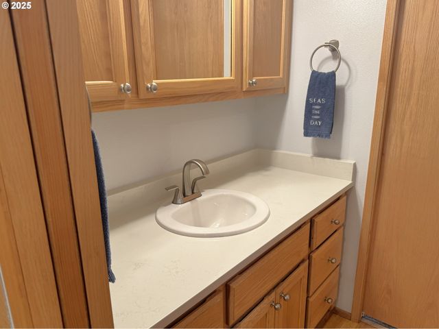 19921 WHALESHEAD Rd EL1, Brookings, OR 97415