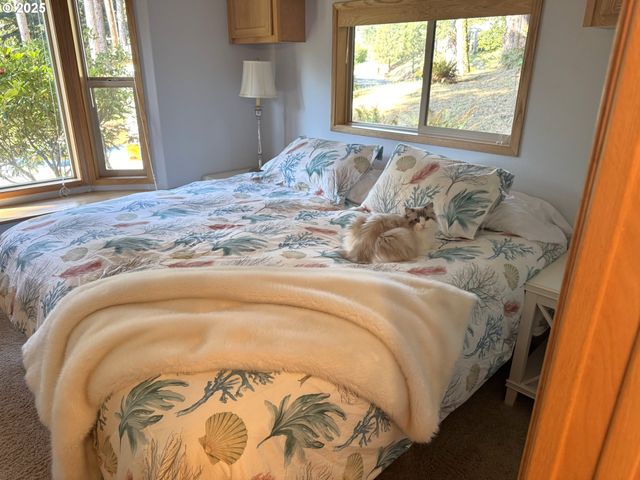 19921 WHALESHEAD Rd EL1, Brookings, OR 97415