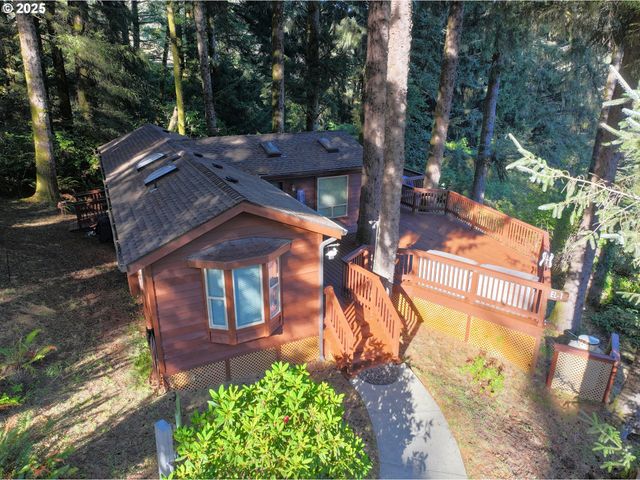 19921 WHALESHEAD Rd EL1, Brookings, OR 97415
