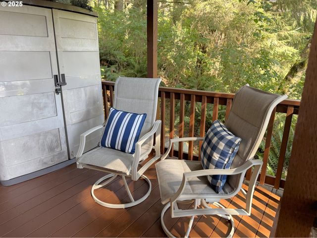 19921 WHALESHEAD Rd EL1, Brookings, OR 97415