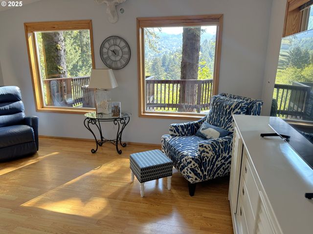 19921 WHALESHEAD Rd EL1, Brookings, OR 97415