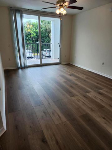 1009 VILLA Lane, Boynton Beach, FL 33435
