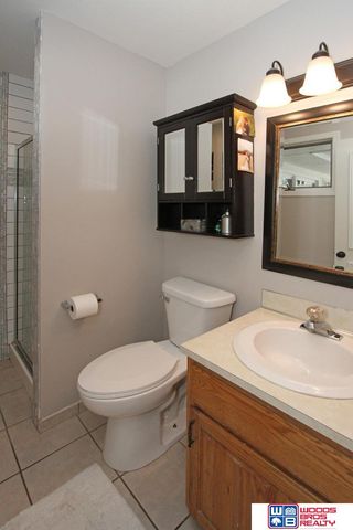 927 N 86th Street, Lincoln, NE 68505