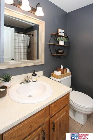 927 N 86th Street, Lincoln, NE 68505