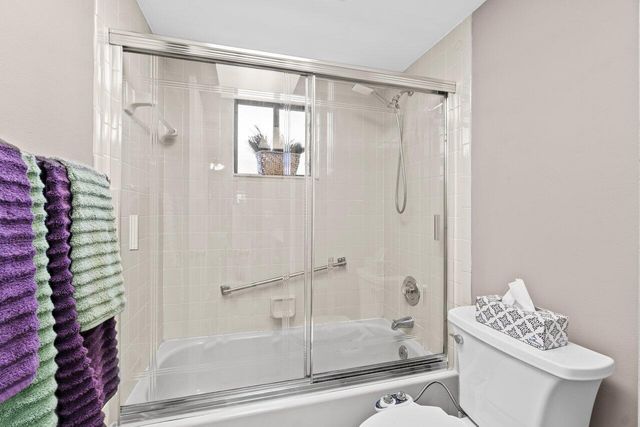 5100 Las Verdes Circle 316, Delray Beach, FL 33484