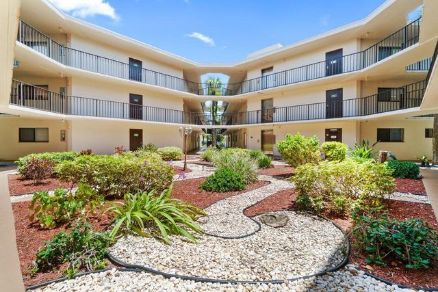5100 Las Verdes Circle 316, Delray Beach, FL 33484