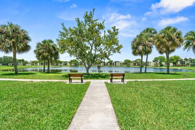 5100 Las Verdes Circle 316, Delray Beach, FL 33484