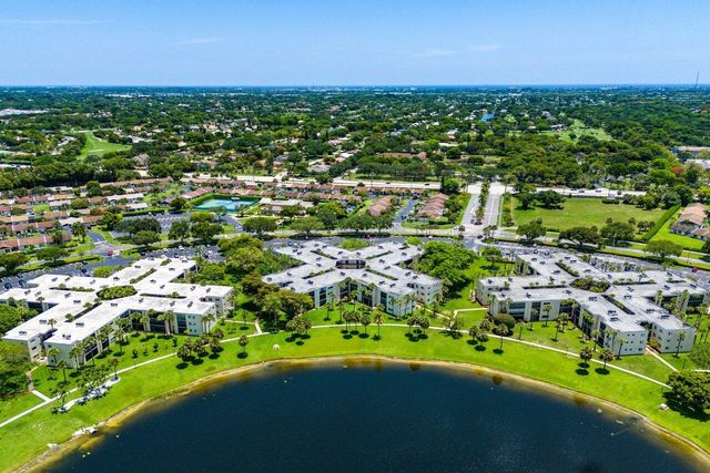 5100 Las Verdes Circle 316, Delray Beach, FL 33484