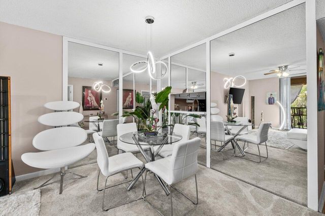 5100 Las Verdes Circle 316, Delray Beach, FL 33484