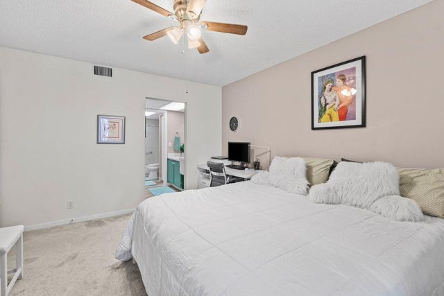 5100 Las Verdes Circle 316, Delray Beach, FL 33484