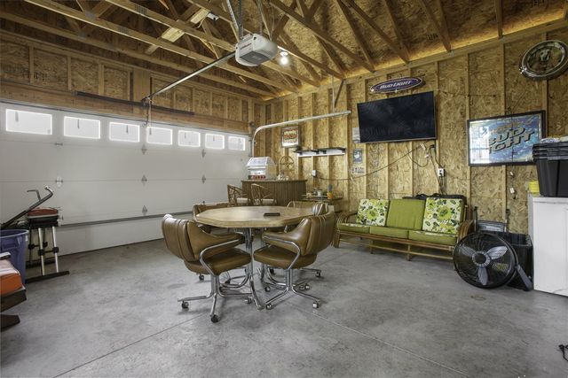 9048 Second Street, Baroda, MI 49101