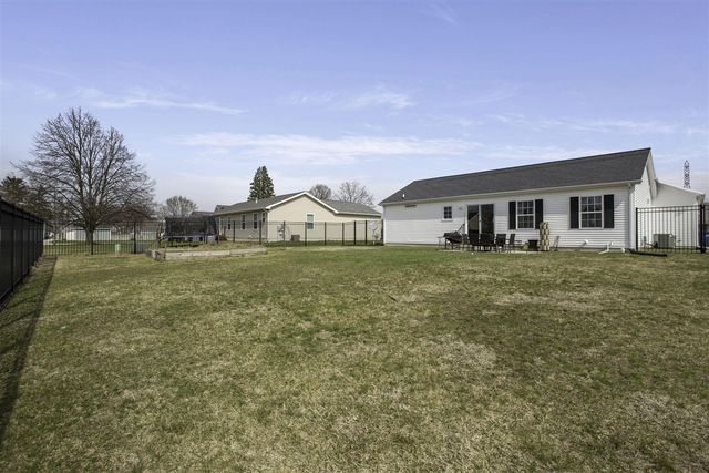 9048 Second Street, Baroda, MI 49101