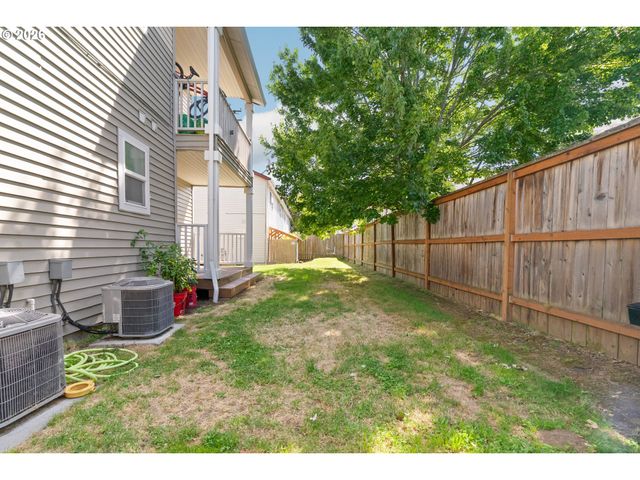 4701 Ne KILLINGSWORTH St, Portland, OR 97218