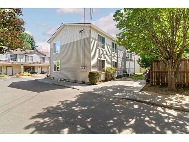 4701 Ne KILLINGSWORTH St, Portland, OR 97218
