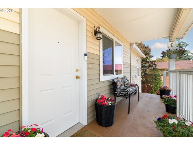 4701 Ne KILLINGSWORTH St, Portland, OR 97218