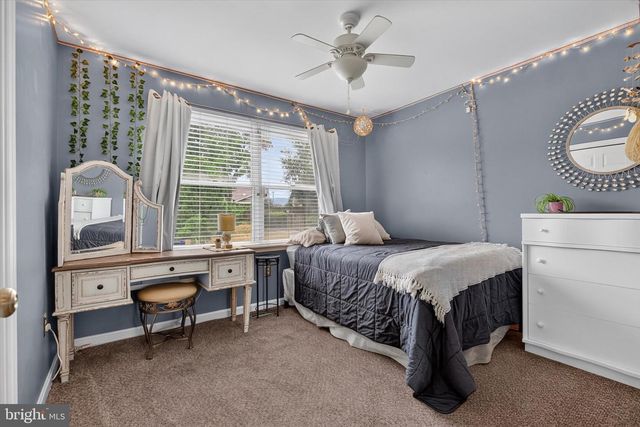 6128 WALLINGFORD WAY, Mechanicsburg, PA 17050