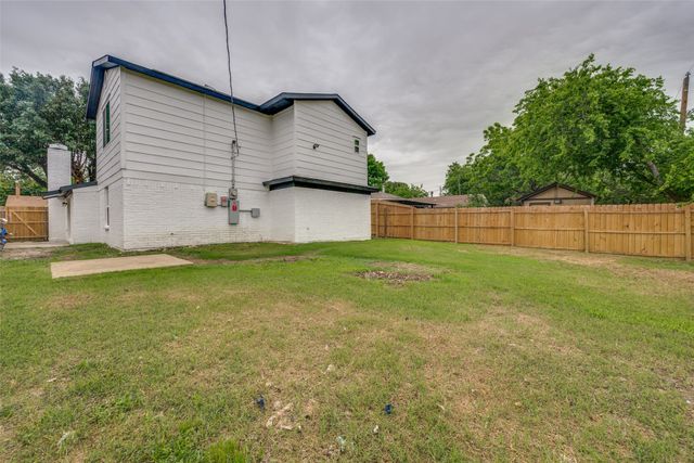 3605 Daniel Drive, Arlington, TX 76014