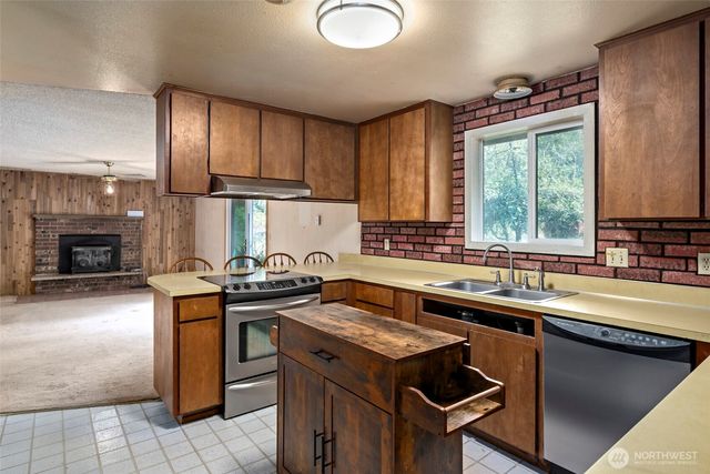 3332 Altair Place, Oak Harbor, WA 98277