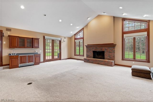 2520 Glenmont Road NW, Canton, OH 44708