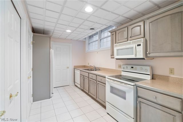 2520 Glenmont Road NW, Canton, OH 44708