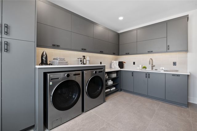 145 Sequoia Lane, Cranberry Twp, PA 16066