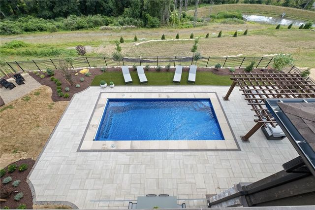 145 Sequoia Lane, Cranberry Twp, PA 16066