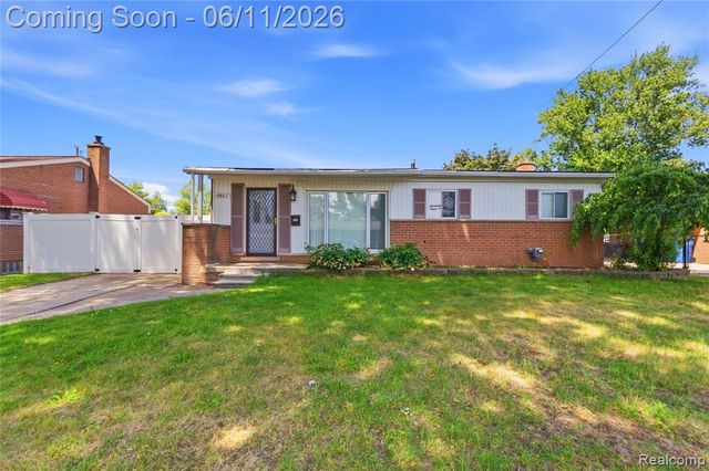 4663 Buchanan Avenue, Warren, MI 48092