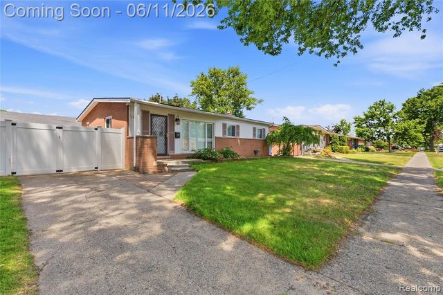 4663 Buchanan Avenue, Warren, MI 48092