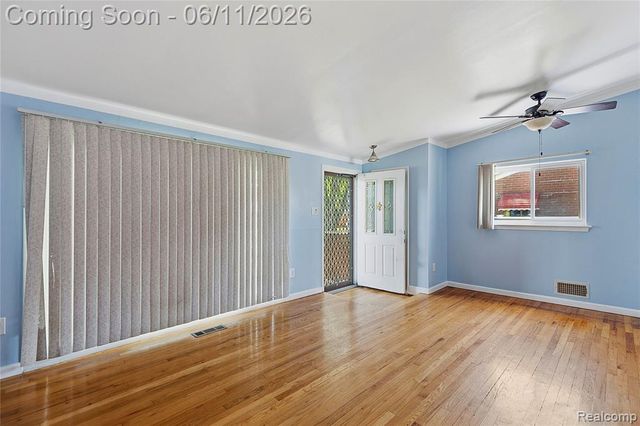4663 Buchanan Avenue, Warren, MI 48092