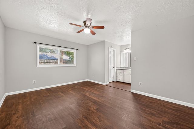 10038 Green Valley Lane, Houston, TX 77064